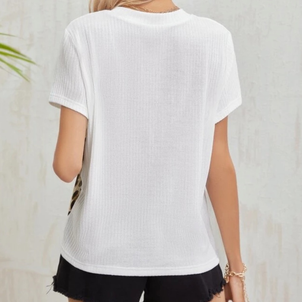 Leopard Panel Colorblock Ribbed Tee - Picture 2 of 4